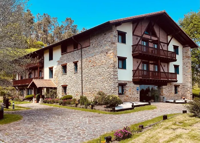 Hotel-Apartamento Rural Atxurra Bermeo