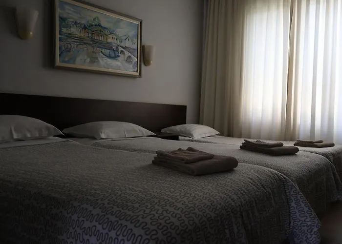 Family Hotel Avramov