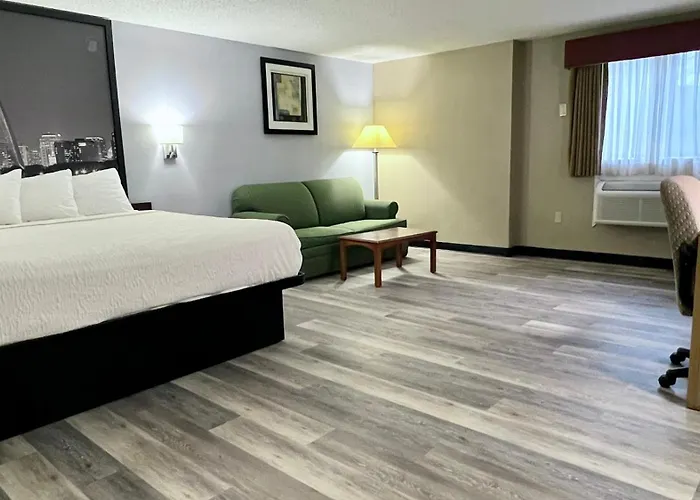 Super 8 By Wyndham St. Clair Mo