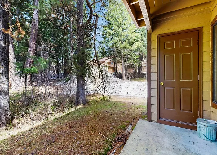 Aspen Village Golf Course Condo - Snowshoes McCall