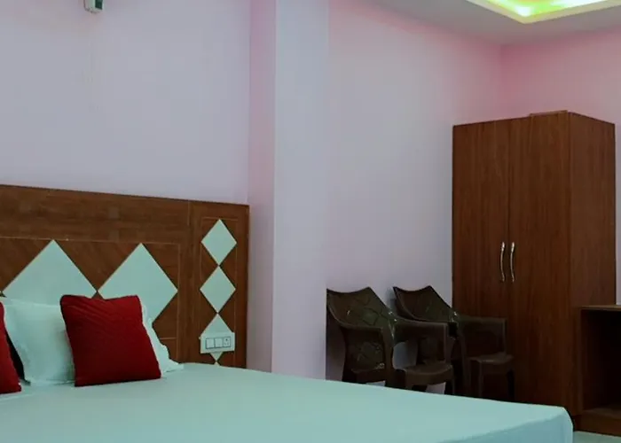 Sharma Hotel Chail Inn