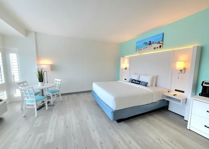 Charthouse Clearwater Beach Marina Hotel