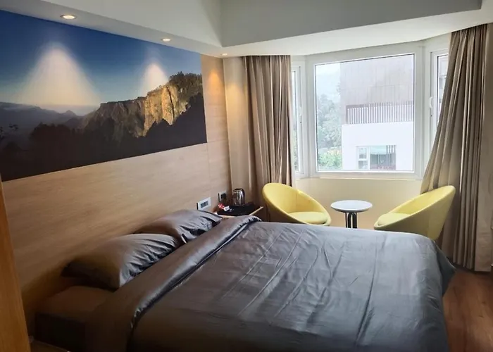 Astoria Veg-A Vegetarian Hotel