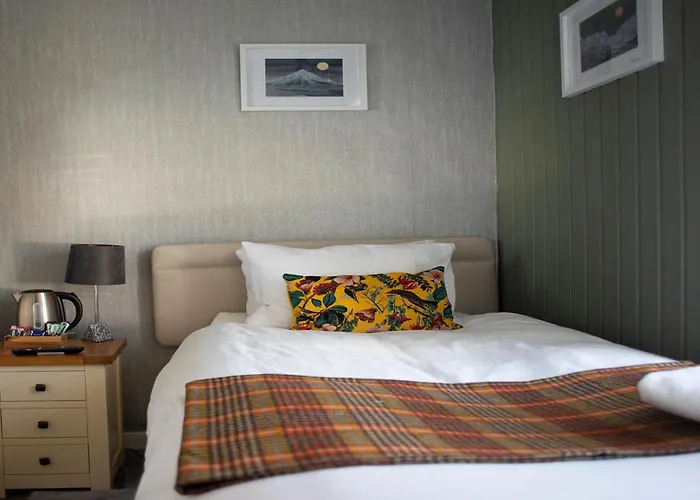 Red Lion, Coorie Inn