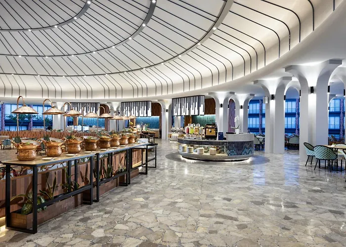 Hotel Santika Premiere Linggarjati - Kuningan