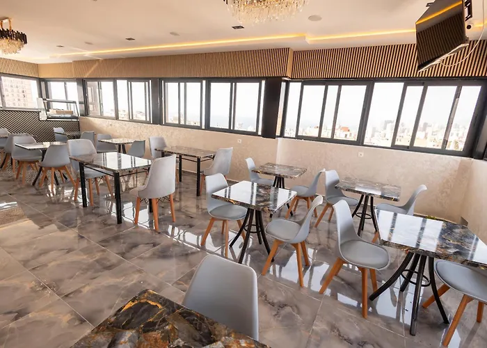 Hotel Saraya