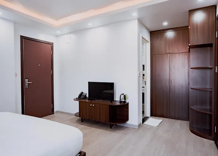 The Eastern Hotel & Apartment