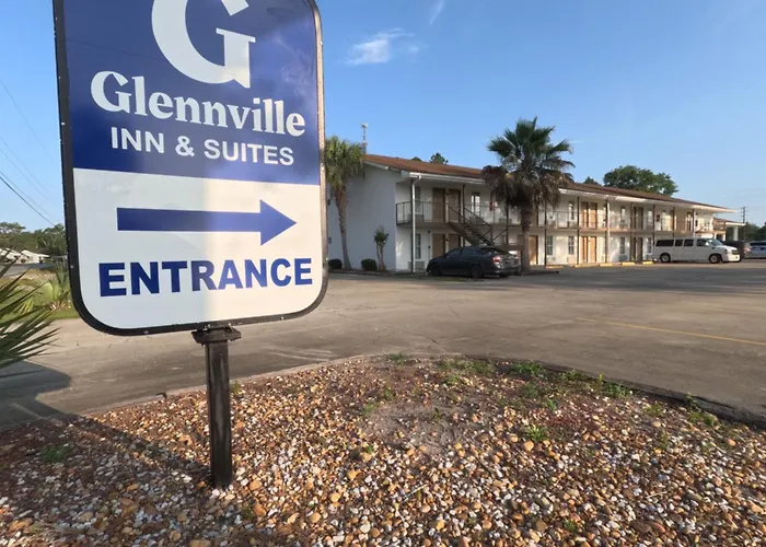 Glennville Inn