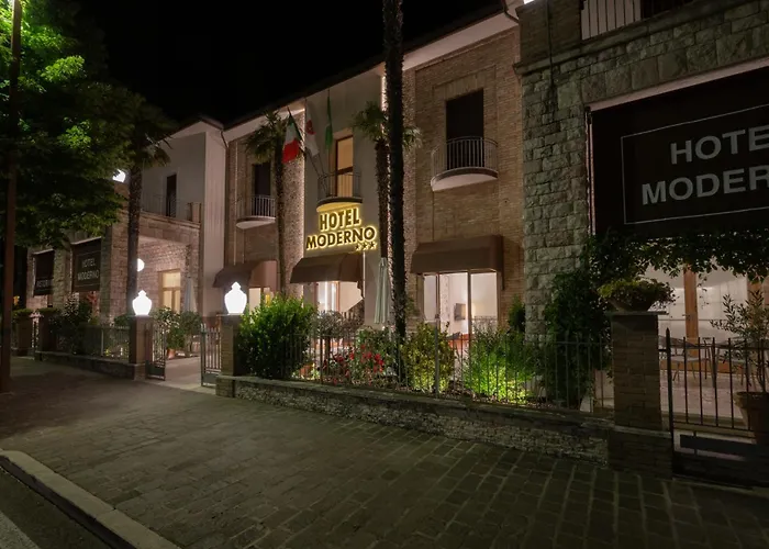 Hotel Moderno