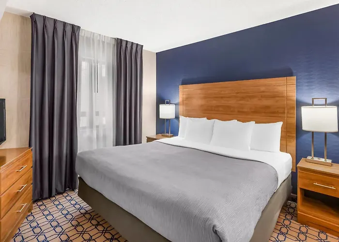 Quality Suites Whitby
