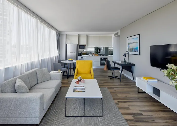 Meriton Suites Bondi Junction