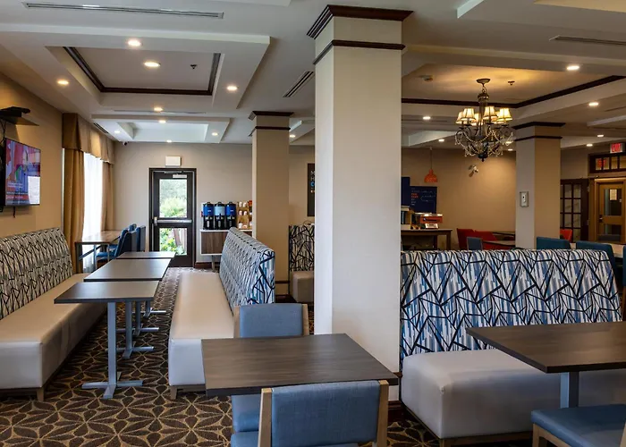 Holiday Inn Express Hotel & Suites Brockville By Ihg
