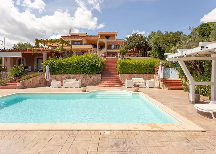 Hotel Domus Francy San Teodoro 