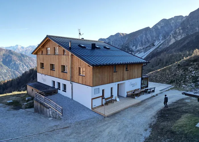 Edelweisshuette Ladurns