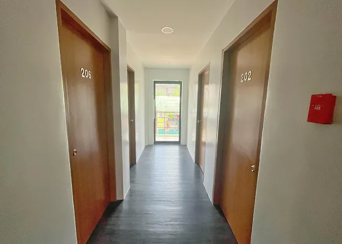 Cozy Coron Inn