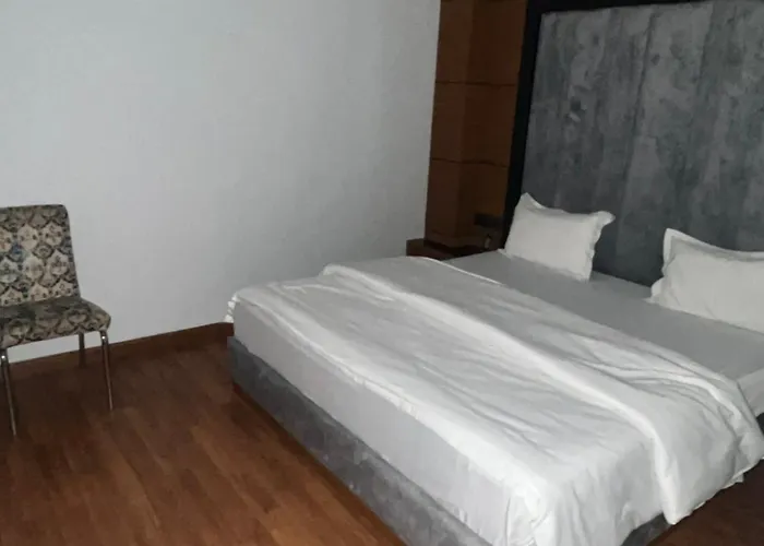 Sea Rock Hotel