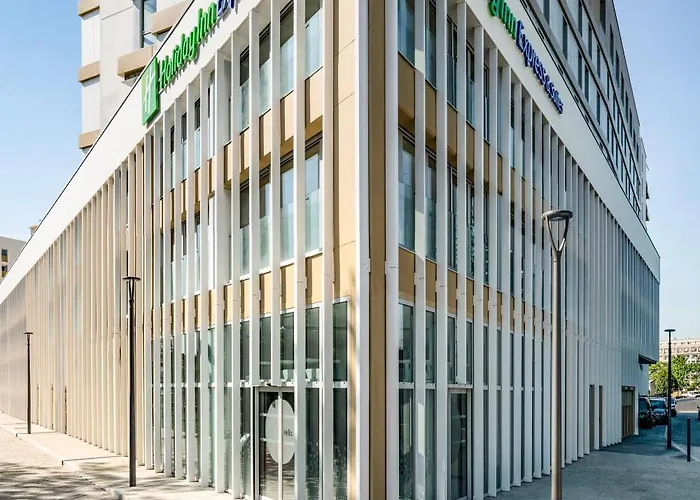 Holiday Inn Express & Suites Reims - Rives De Vesle By Ihg
