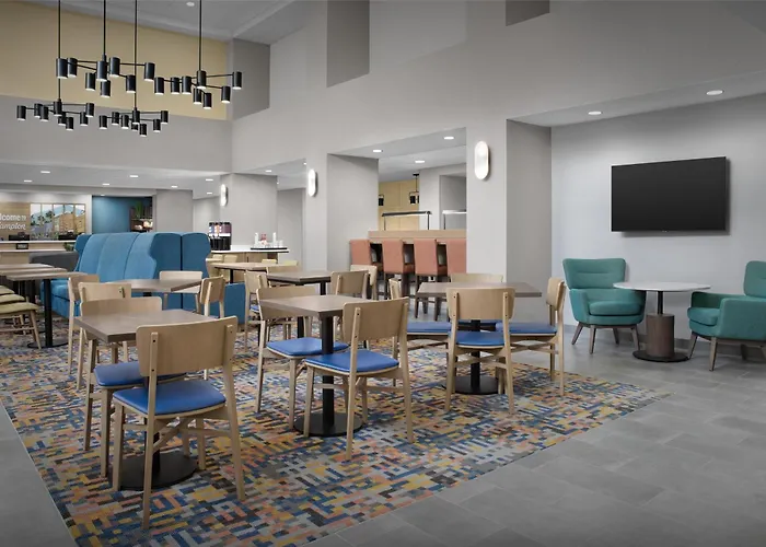 Hampton Inn & Suites Laurel
