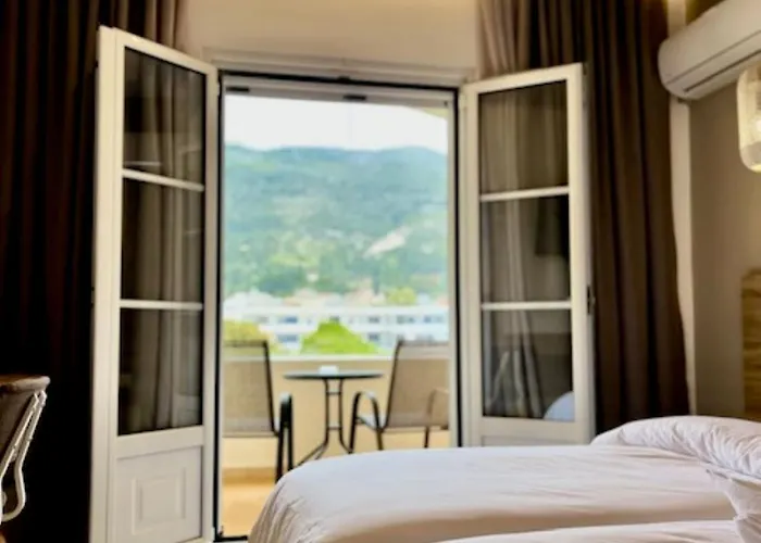 Paradise Hotel