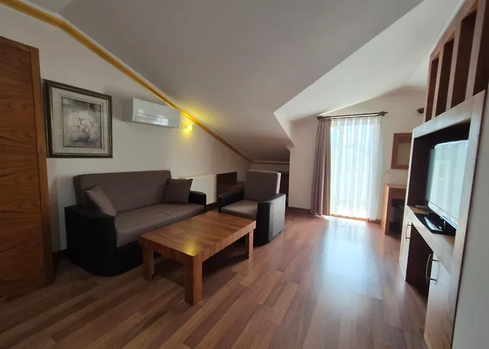 Dinara Apart Hotel
