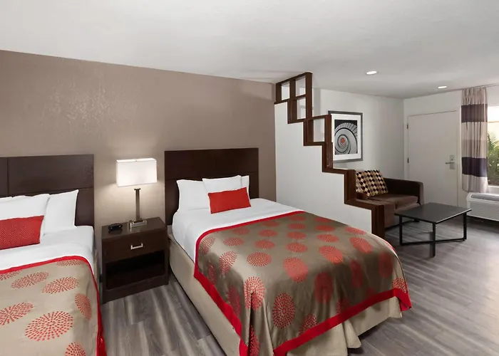 Ramada By Wyndham El Paso