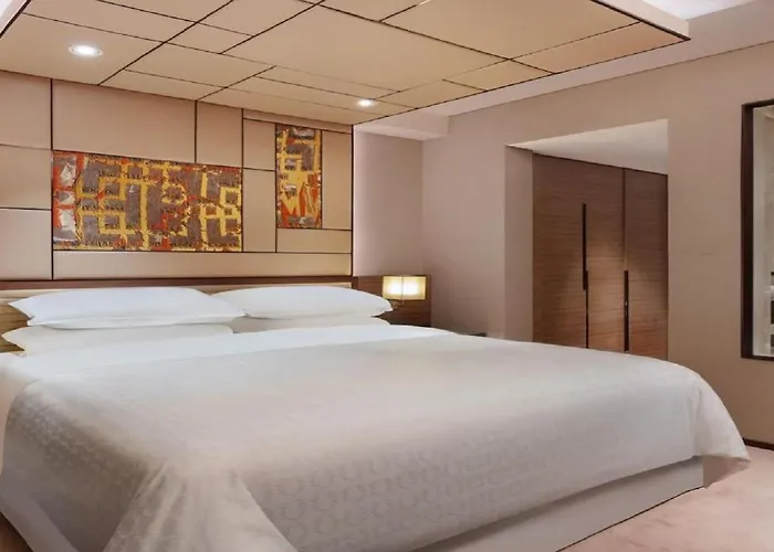 Hotel GROSS LUXURY Near Delhi Airport