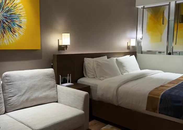 Novotel Suites Manila By River Luxury