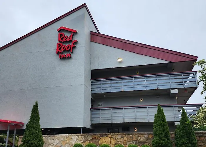 Red Roof Inn Plus+ Pittsburgh East - Monroeville