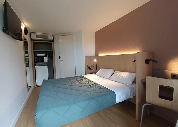 The Originals Access, Hôtel Recouvrance Saintes Ouest (P'tit Dej-Hotel)