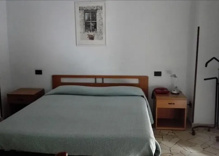 Hotel Mira
