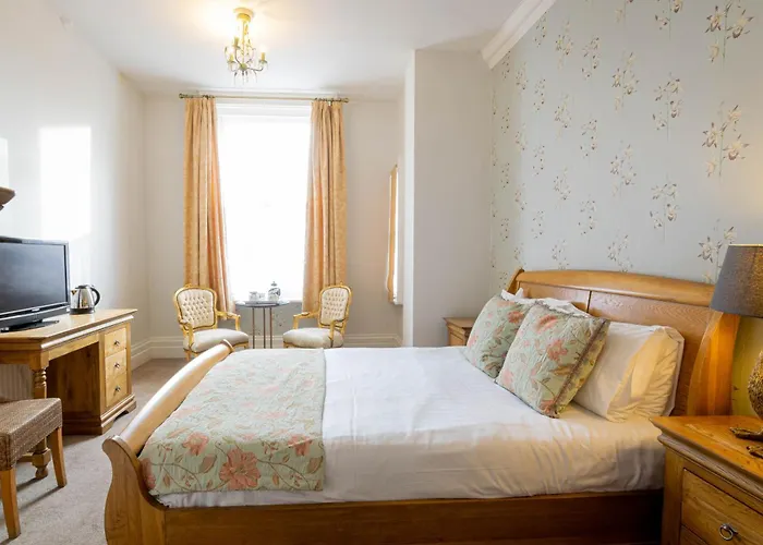 Thomas Paine Hotel