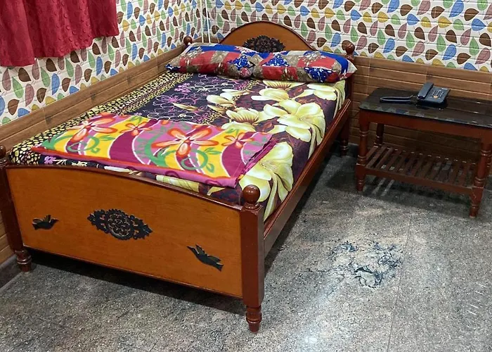 Pph Living Mahalaksmi Lodging