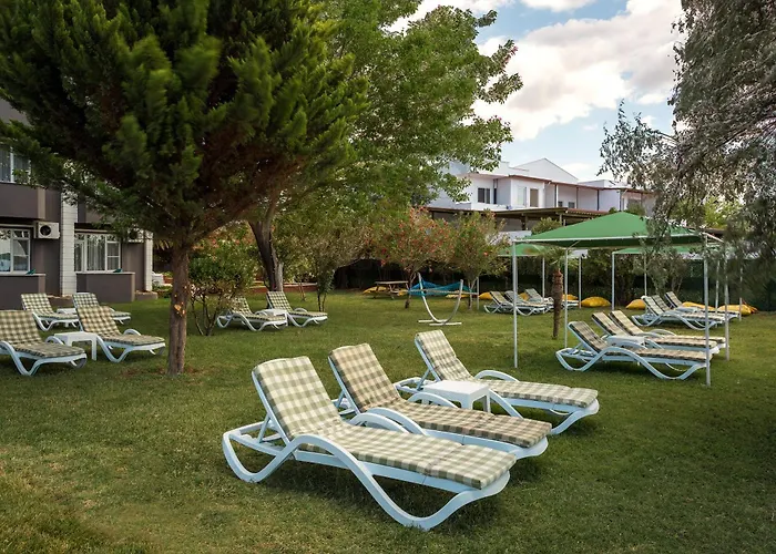 Aqua Nina Hotel