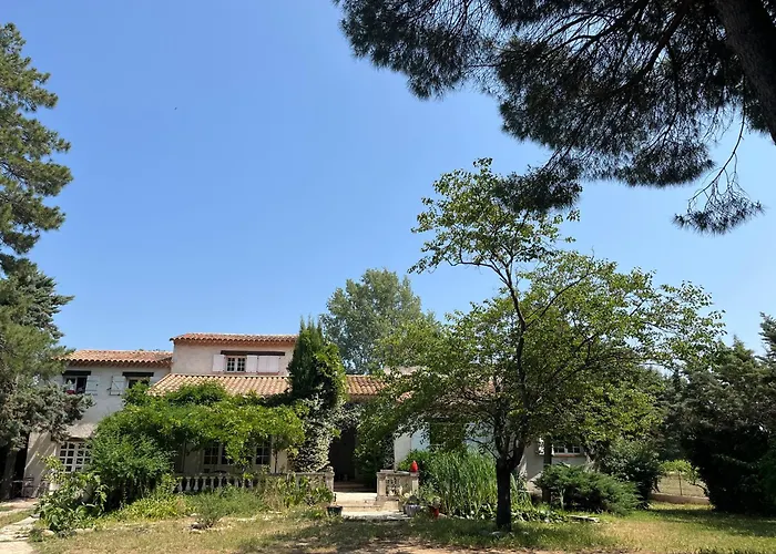 Bed and Breakfast Le Chêne Et L'Eau à Roquebrune-sur Argens