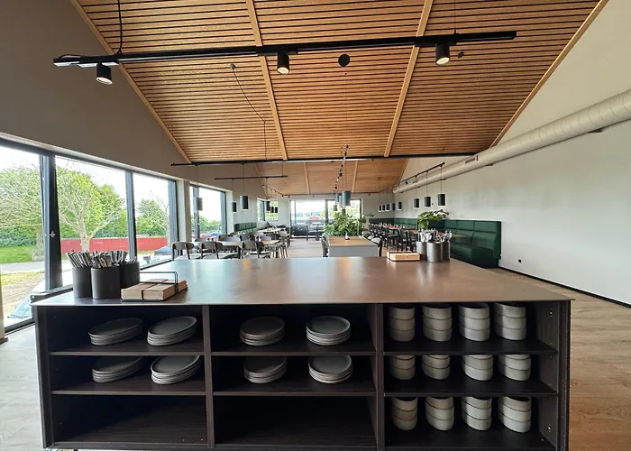 Hotel Melfarhus - Your Modern Self-Service Hotel At The Marina