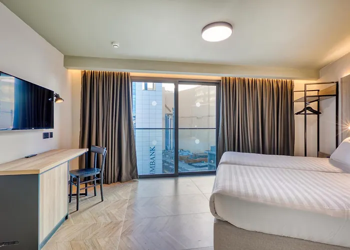 Vita Hotel & Rooftop