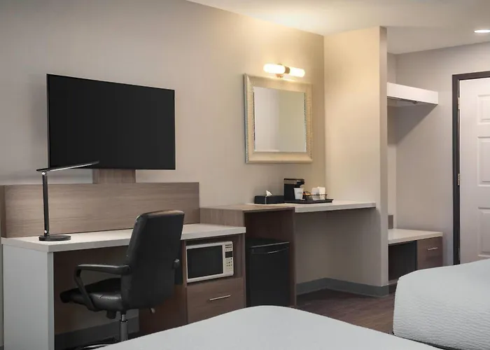 Days Inn By Wyndham Kelowna