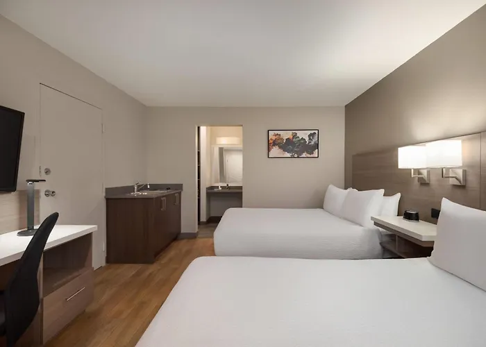 Days Inn By Wyndham Kelowna