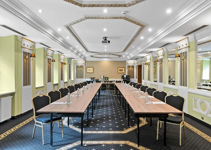 Hotel Diament Arsenal Palace Katowice - Chorzow