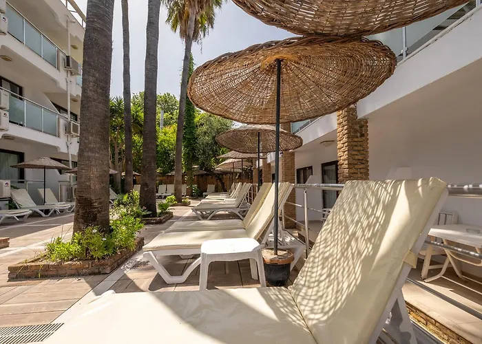 Tropic Beach Club