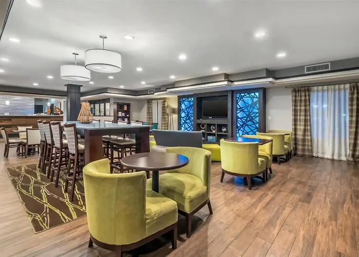 Garner Hotel Liberal North By Ihg