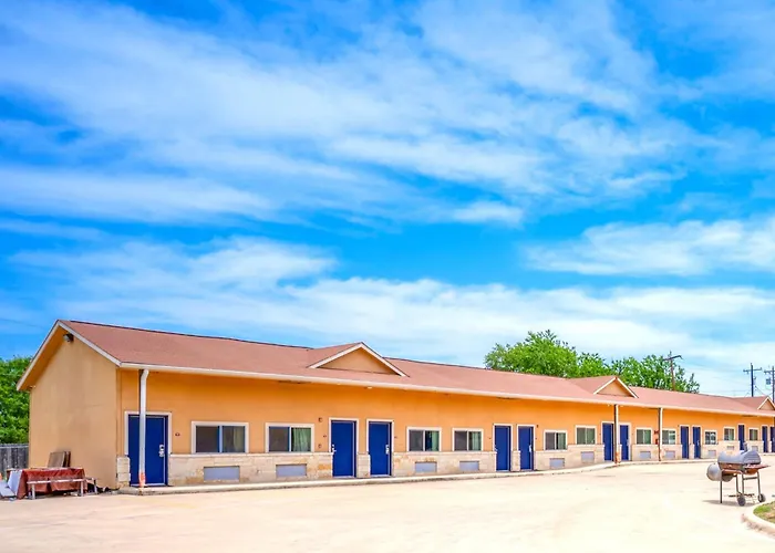 Atria Extended Stays By Oyo Jourdanton