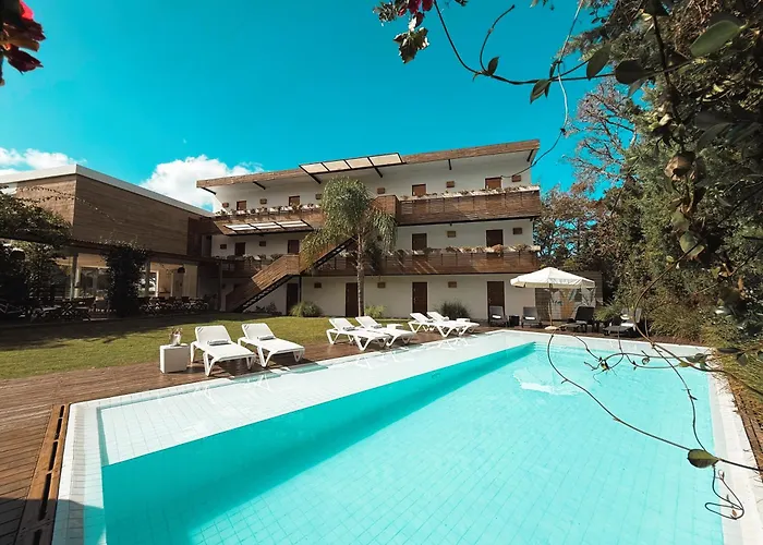 Live Hotel Boutique (Adults Only)