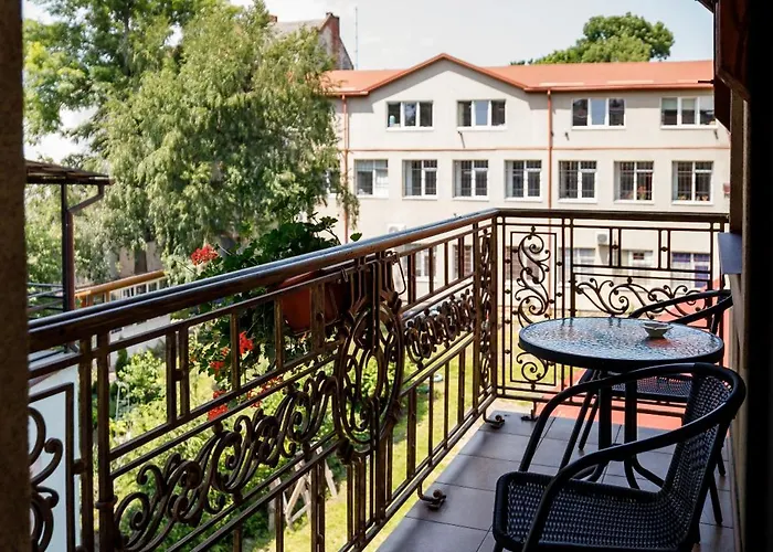 Sunny Hotel