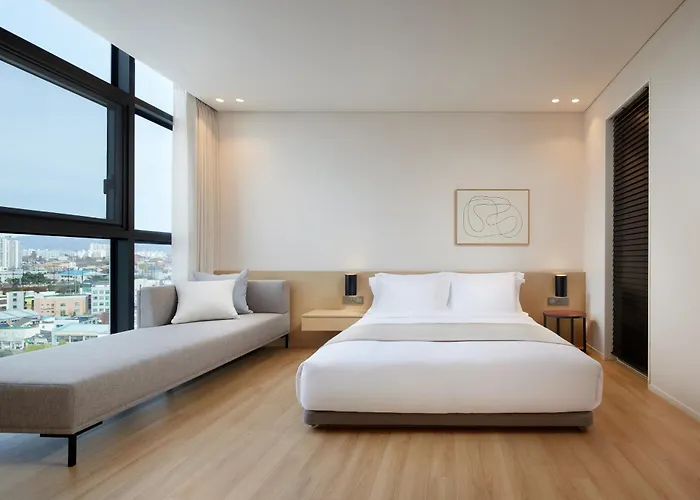 Shilla Stay Jeonju Hanok Village