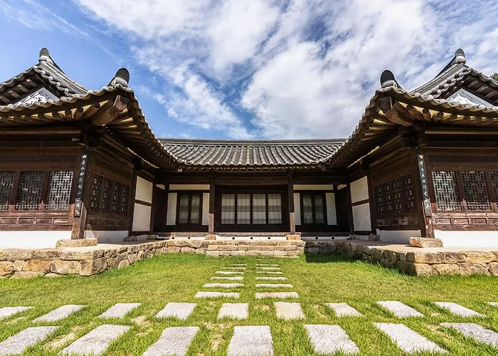 Rakkojae Hahoe Hanok Hotel