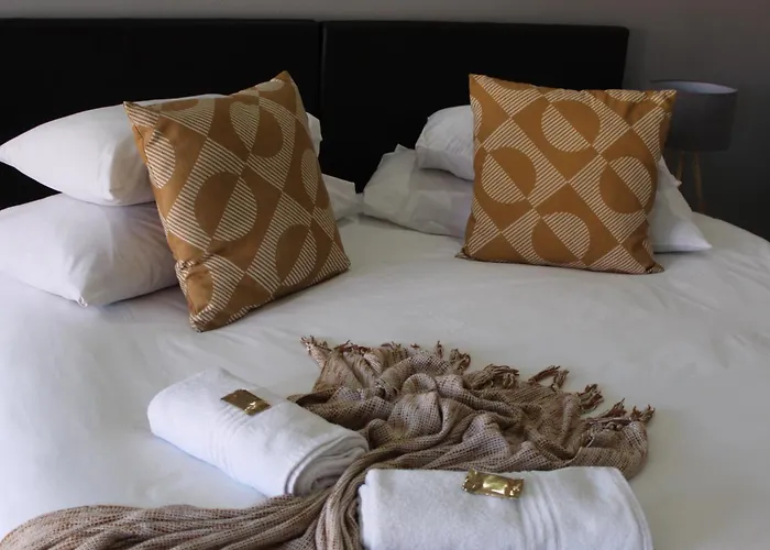Magnolia Hotel