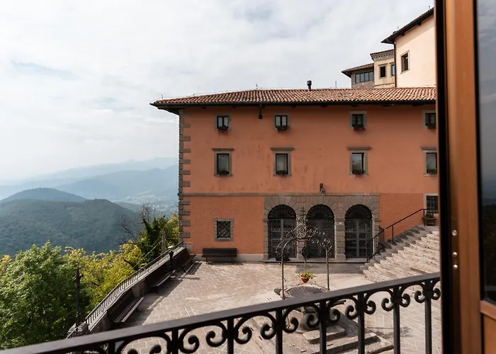 Hotel Casa Del Pellegrino - Castelmonte