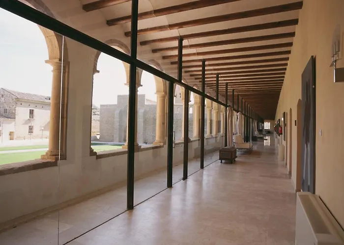 Hospederia Del Monasterio De Rueda