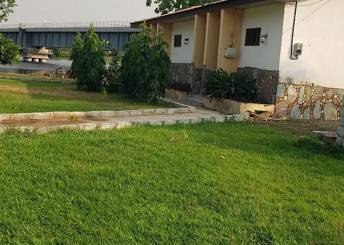 Volta Safari Guest House